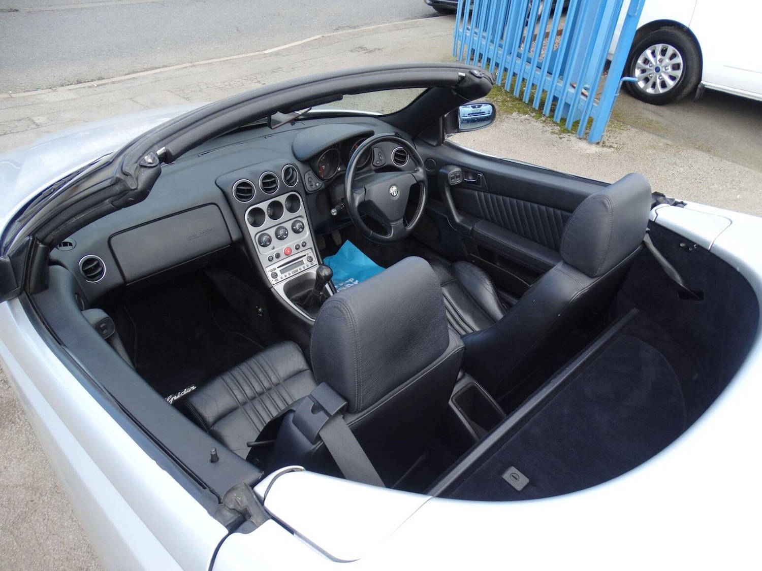 Used Alfa Romeo Spider 2004 for sale - 77836911: Photo 42