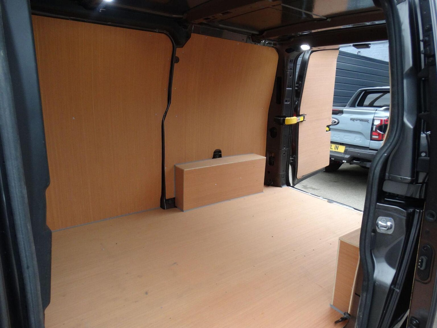 Used Ford Transit Custom 2020 for sale - 77864889: Photo 11