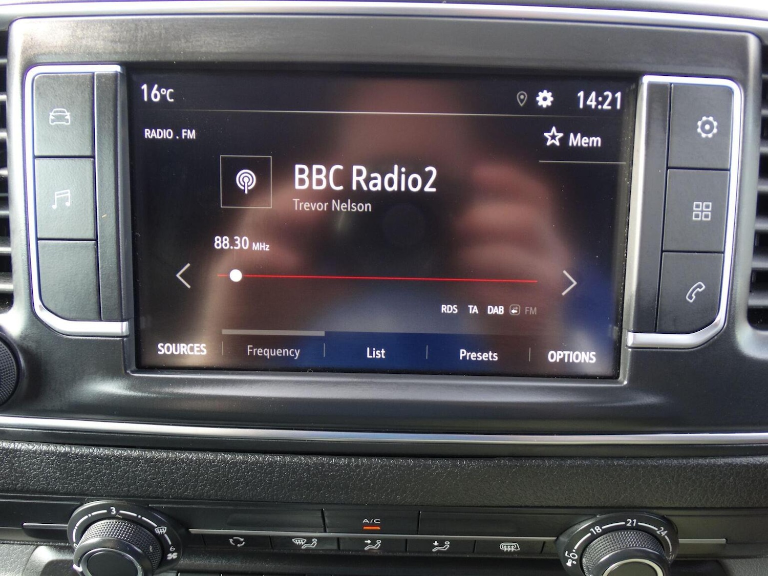 Used Vauxhall Vivaro 2022 for sale - 77968735: Photo 18