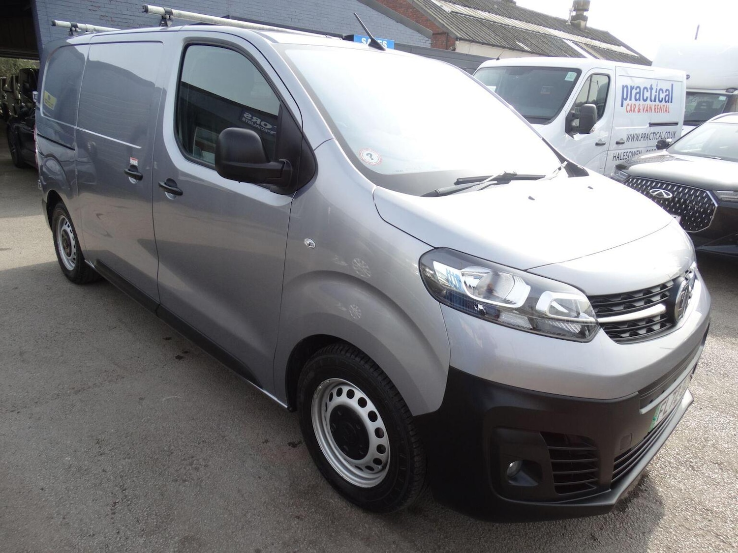Used Vauxhall Vivaro 2022 for sale - 77968735: Photo 3
