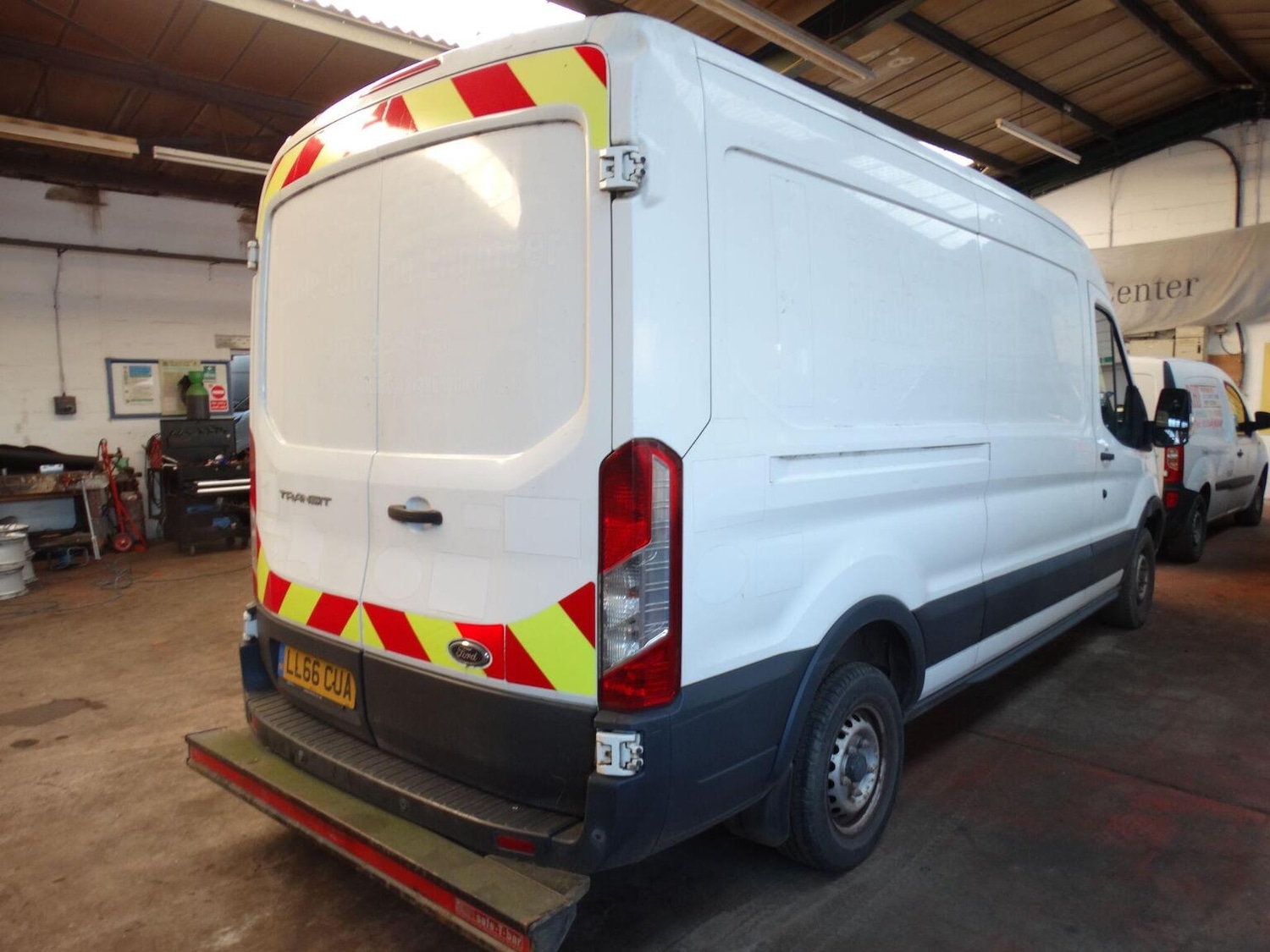 Used Ford Transit 2016 for sale - 77103488: Photo 2