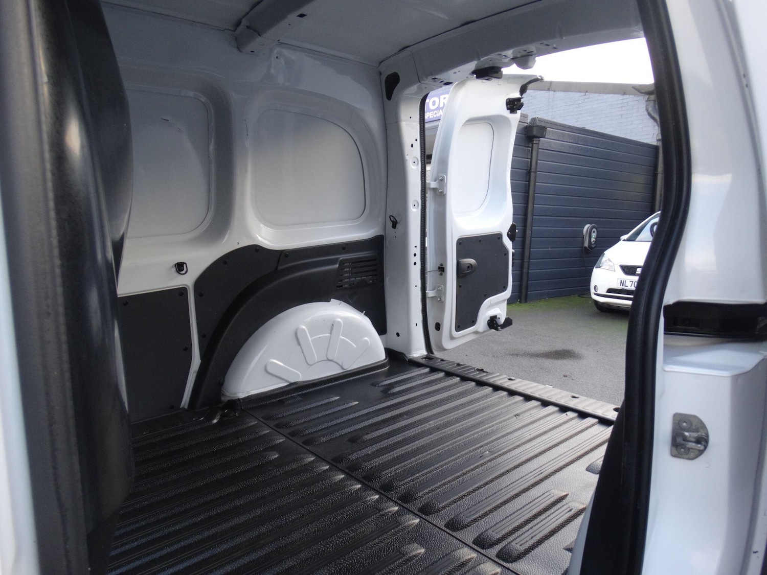 Used Nissan NV250 2020 for sale - 76633366: Photo 11