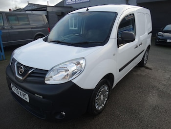 Nissan - NV250
