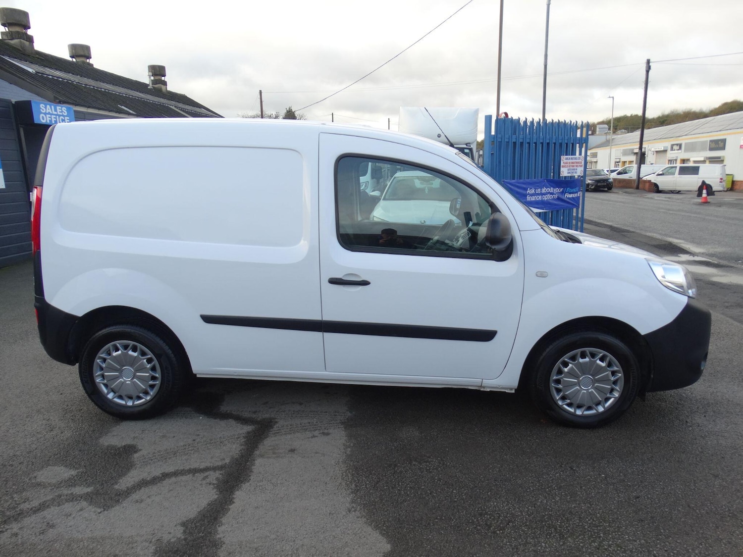 Used Nissan NV250 2020 for sale - 76633366: Photo 4