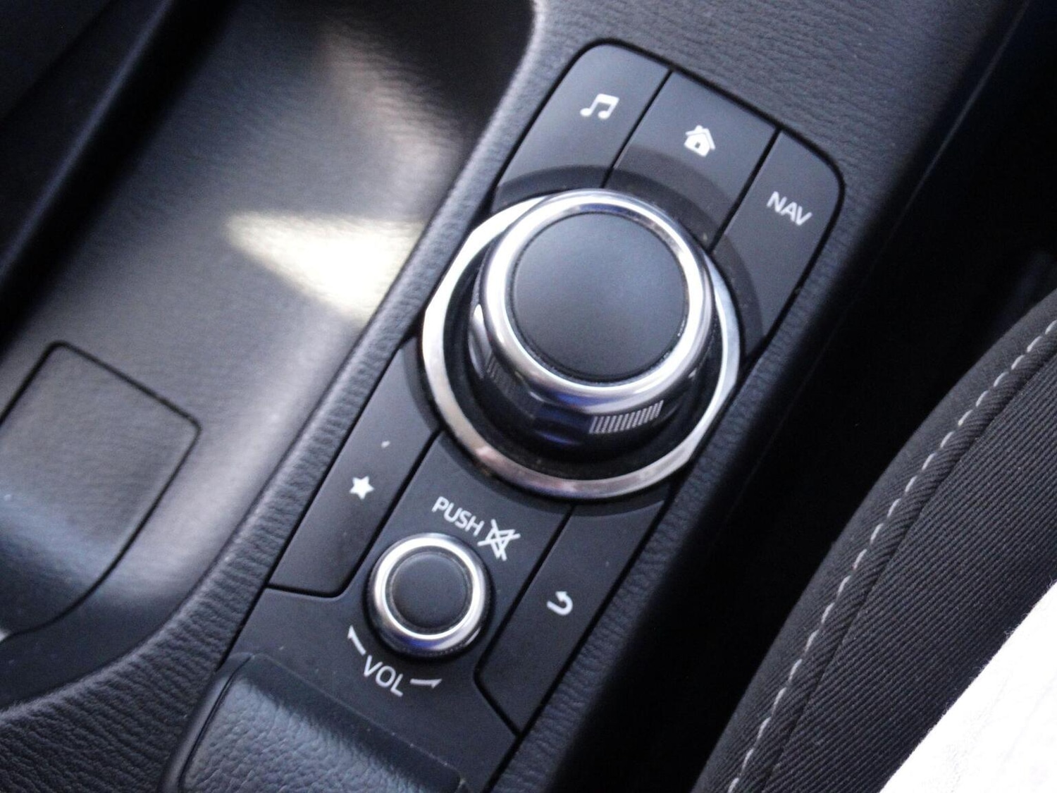 Used Mazda CX-3 2015 for sale - 78168837: Photo 25