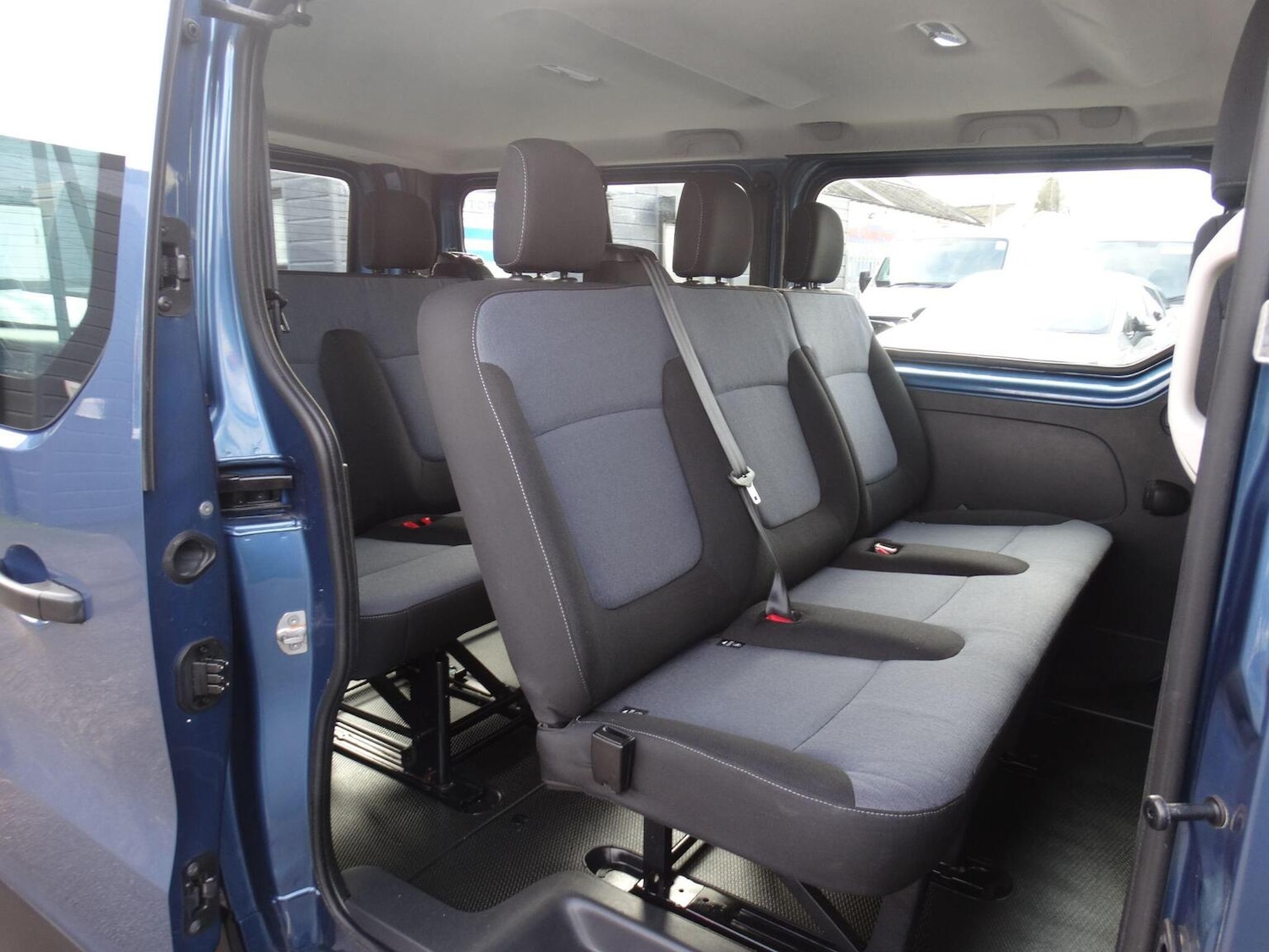 Used Vauxhall Vivaro 2017 for sale - 77350127: Photo 11