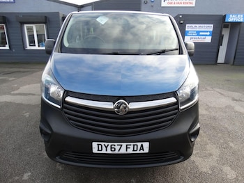 Used Vauxhall Vivaro 2017 for sale - 77350127: Photo