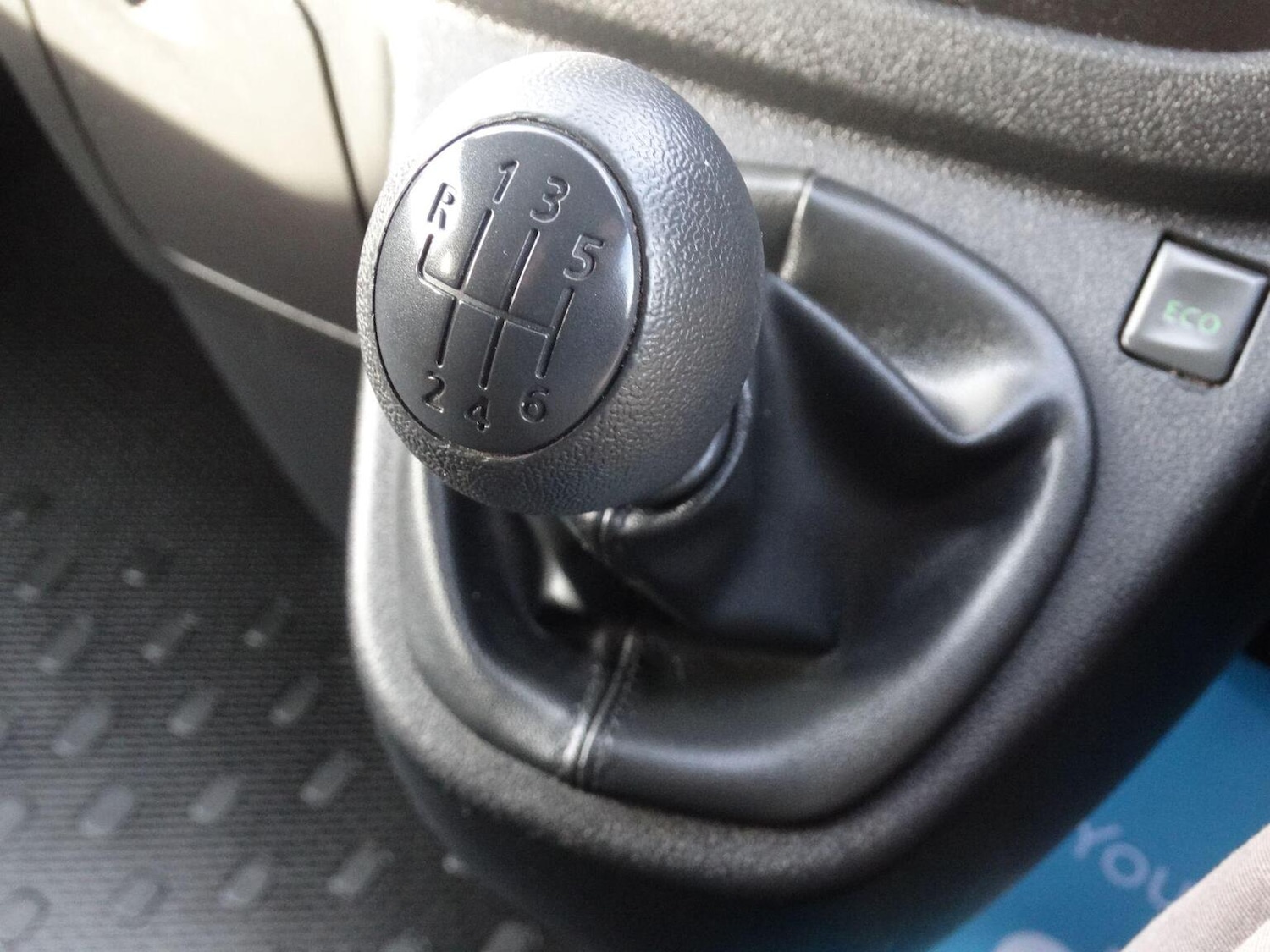 Used Vauxhall Vivaro 2017 for sale - 77350127: Photo 30