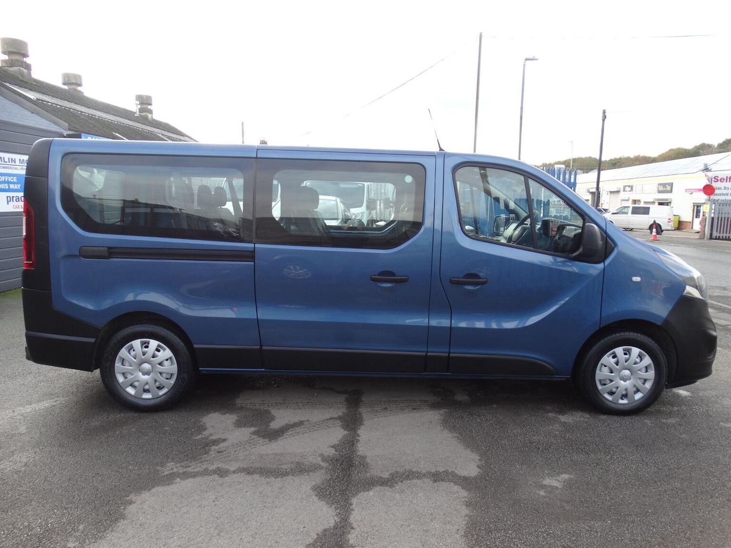 Used Vauxhall Vivaro 2017 for sale - 77350127: Photo 4