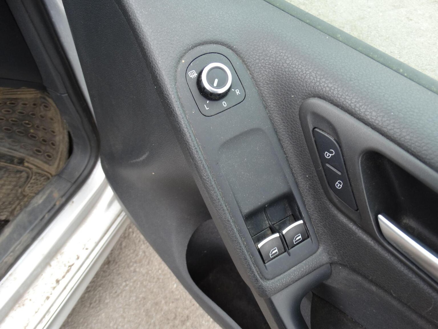 Used Volkswagen Golf 2010 for sale - 78098257: Photo 10