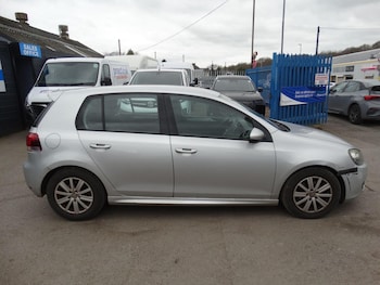 Used Volkswagen Golf 2010 for sale - 78098257: Photo