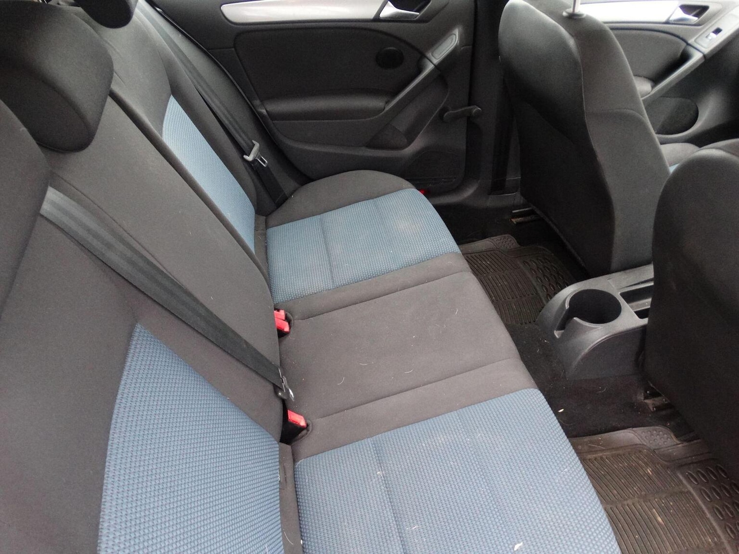 Used Volkswagen Golf 2010 for sale - 78098257: Photo 9