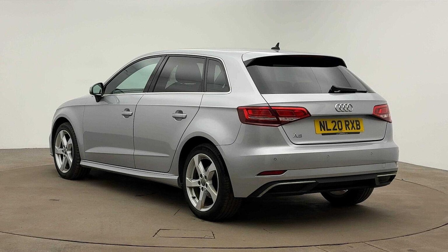 Used Audi A3 2020 for sale - 77077138: Photo 2