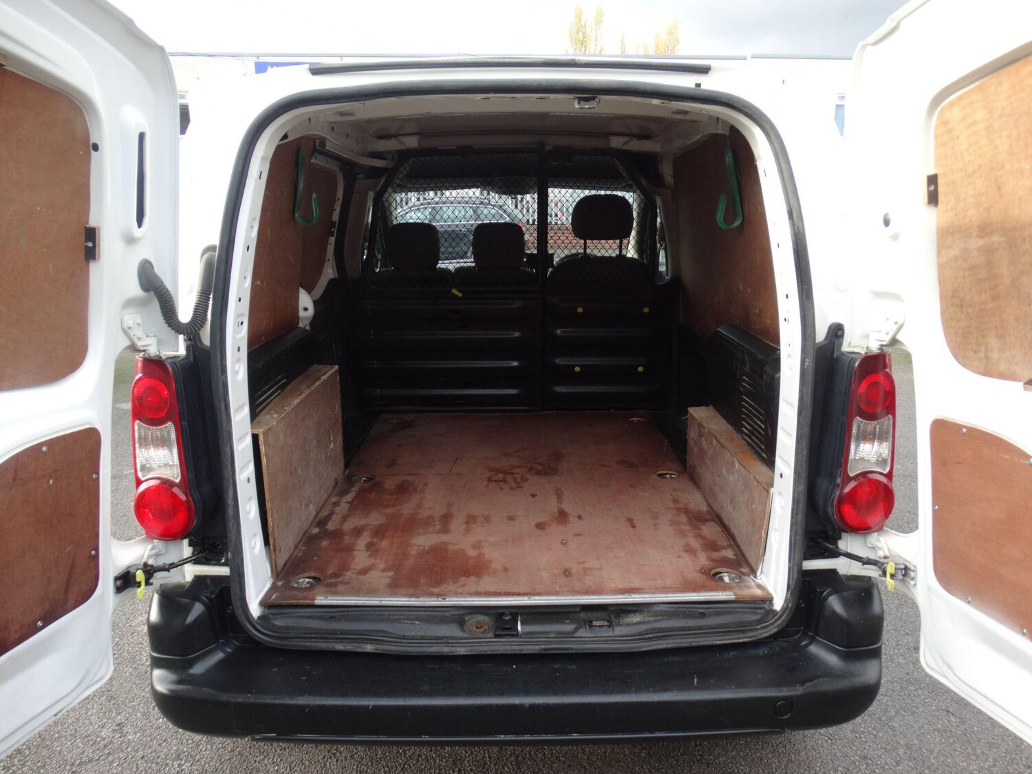 Used Peugeot Partner 2014 for sale - 76409324: Photo 12