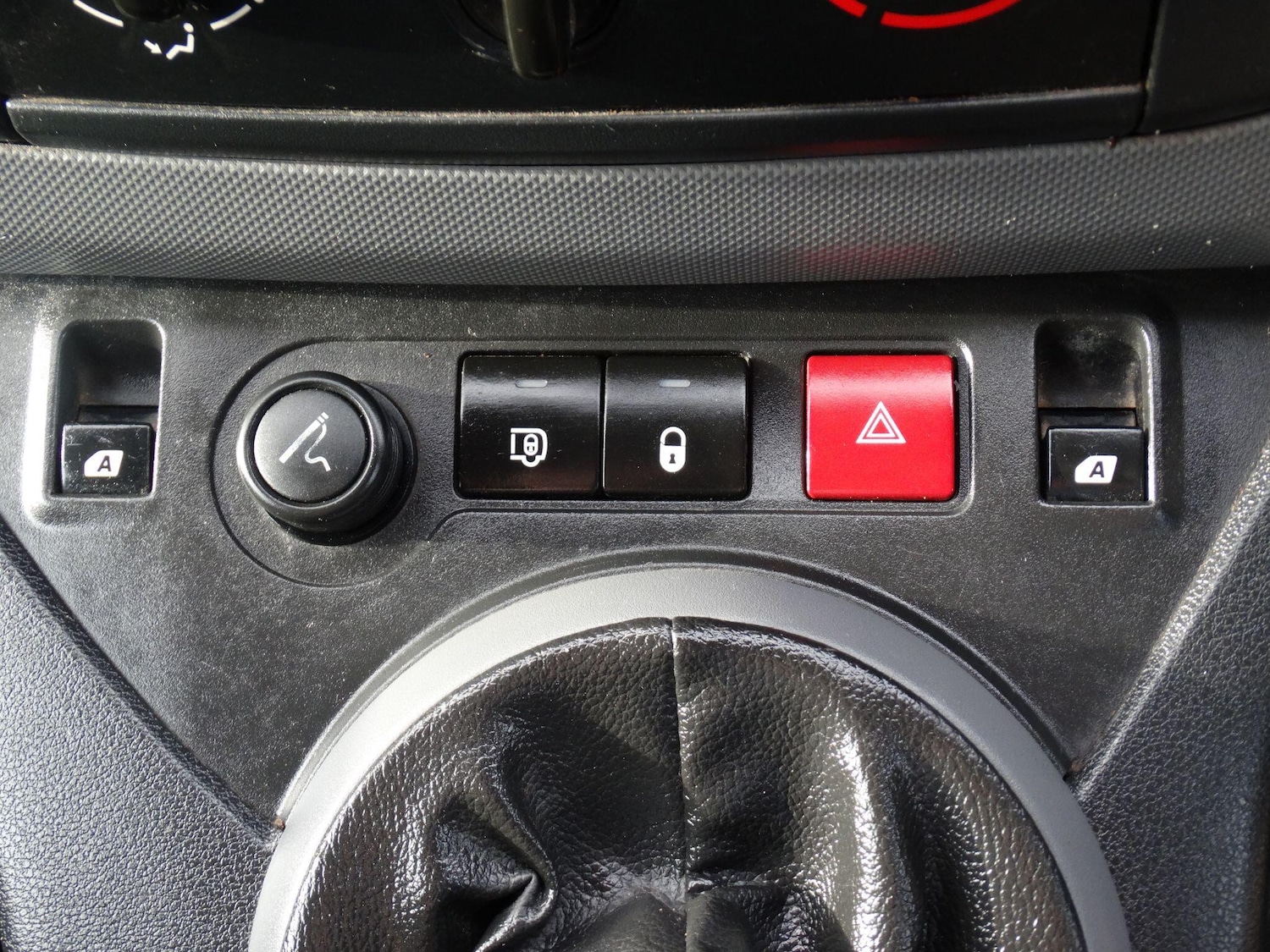 Used Peugeot Partner 2014 for sale - 76409324: Photo 19