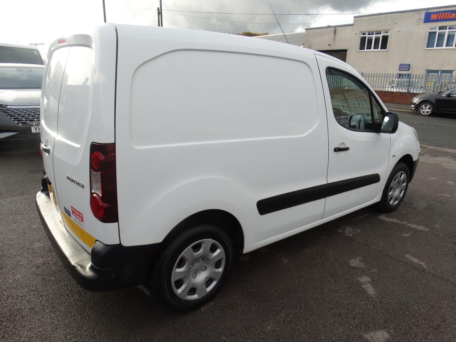 Used Peugeot Partner 2014 for sale - 76409324: Photo 8
