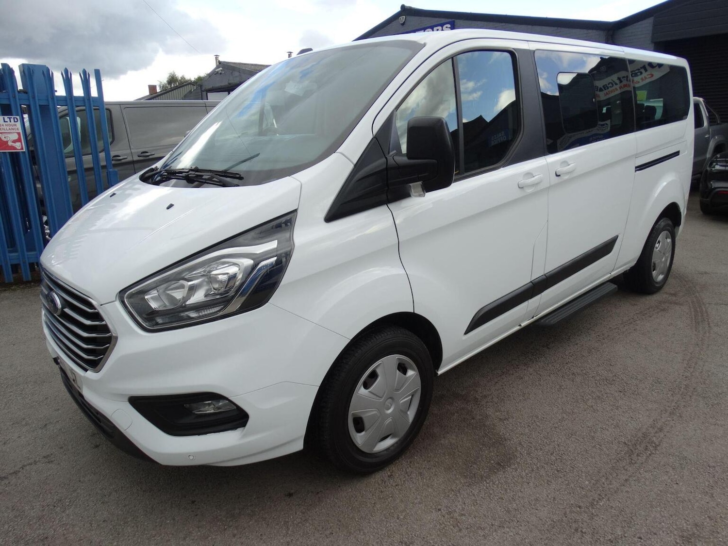 Used Ford Tourneo Custom 2021 for sale - 76940104: Photo 1