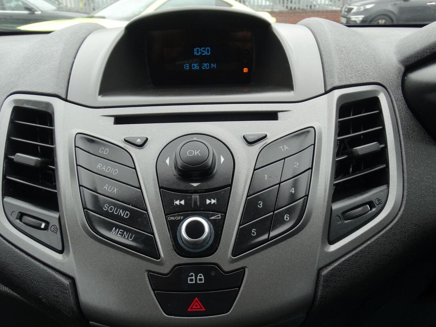 Used Ford Fiesta 2015 for sale - 77851234: Photo 16