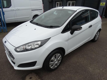 Used Ford Fiesta 2015 for sale - 77851234: Photo