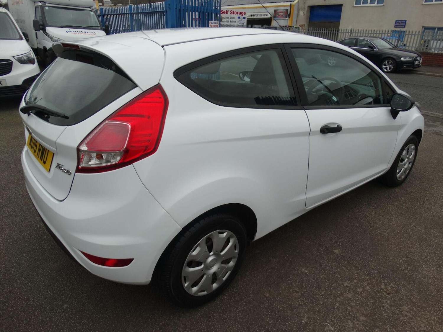 Used Ford Fiesta 2015 for sale - 77851234: Photo 6