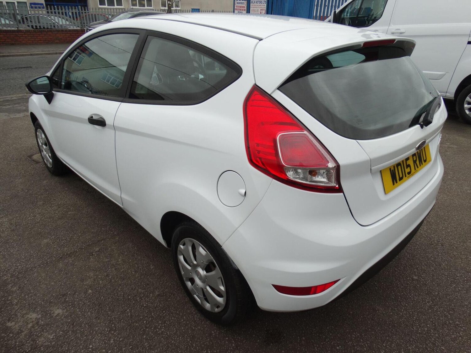 Used Ford Fiesta 2015 for sale - 77851234: Photo 8