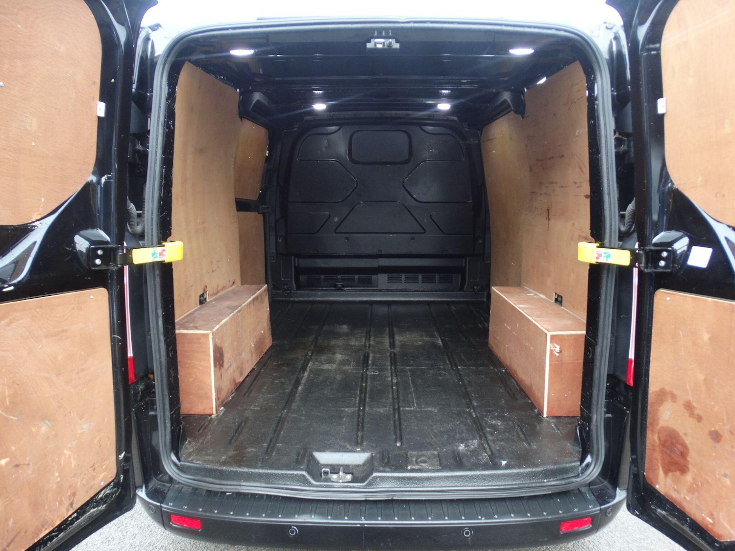 Used Ford Transit Custom 2020 for sale - 76649620: Photo 11