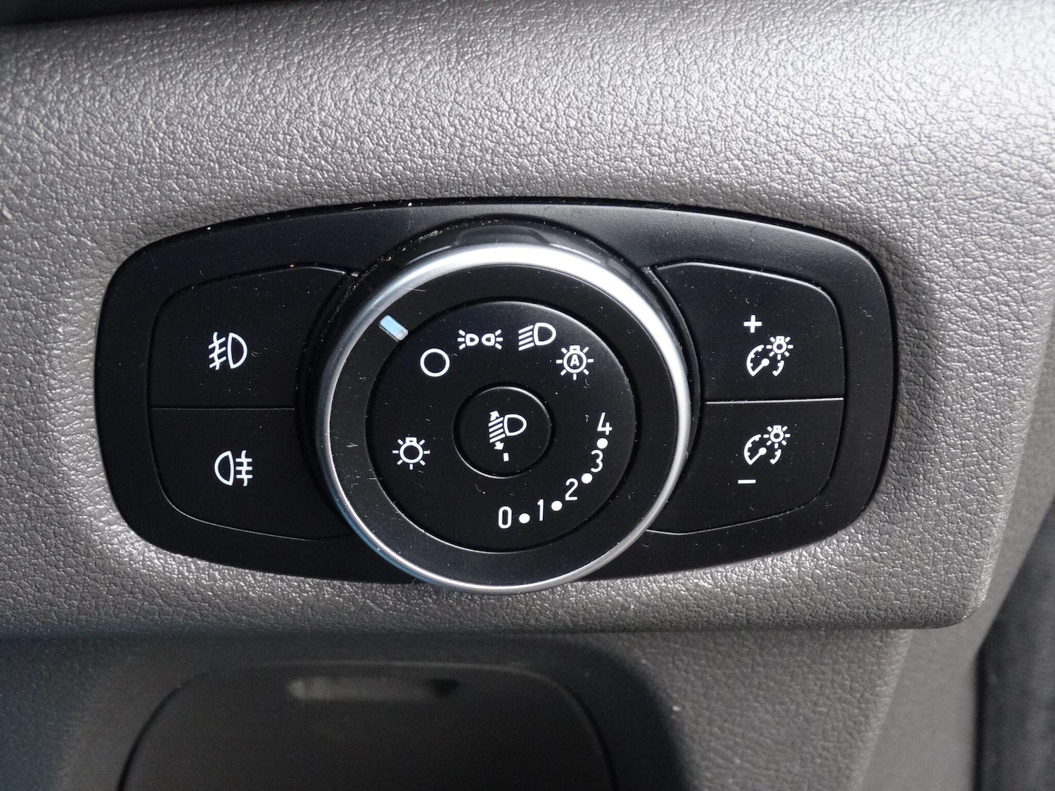 Used Ford Transit Custom 2020 for sale - 76649620: Photo 29