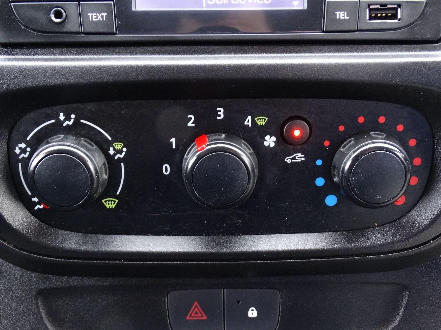 Used Vauxhall Vivaro 2018 for sale - 77656261: Photo 18