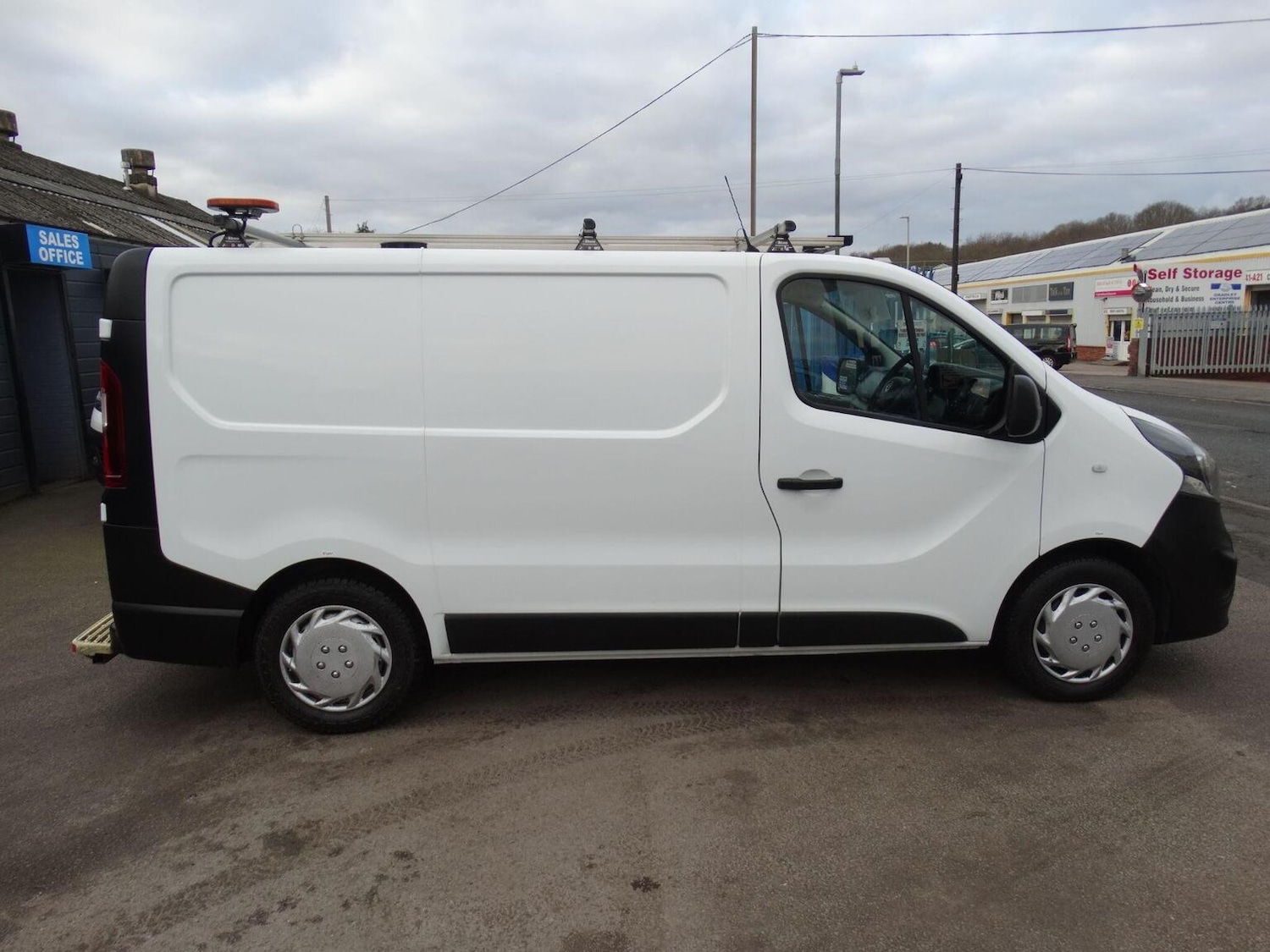 Used Vauxhall Vivaro 2018 for sale - 77656261: Photo 4