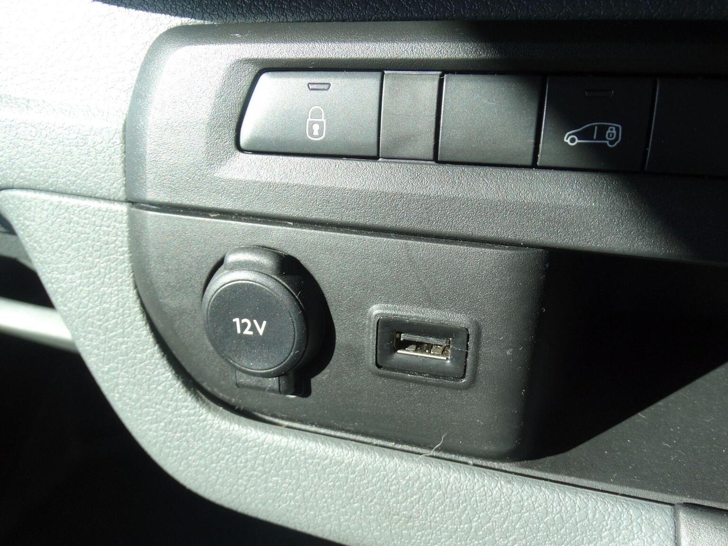 Used Vauxhall Vivaro 2023 for sale - 77906548: Photo 30