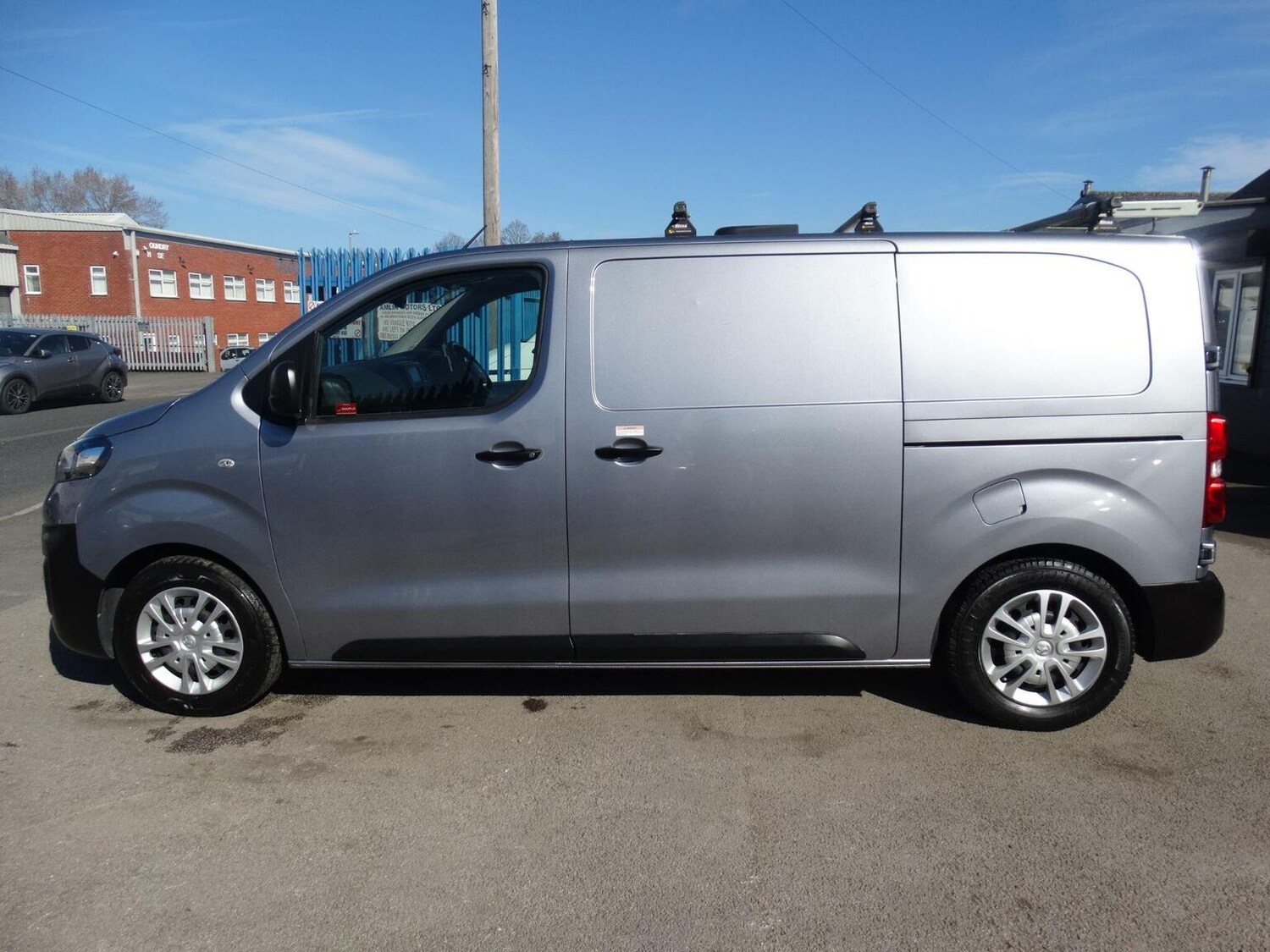 Used Vauxhall Vivaro 2023 for sale - 77906548: Photo 5