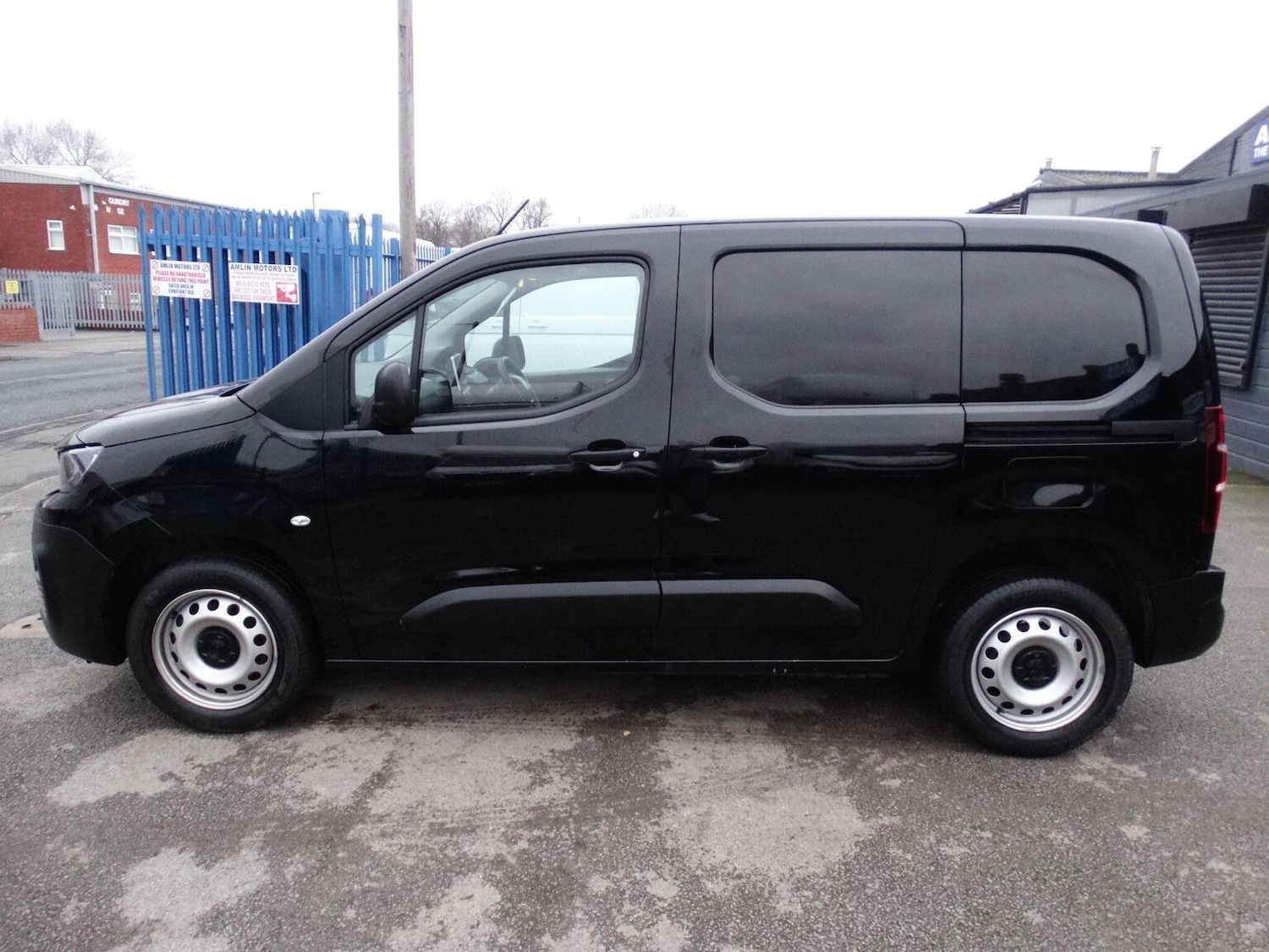 Used Peugeot Partner 2023 for sale - 77033102: Photo 4