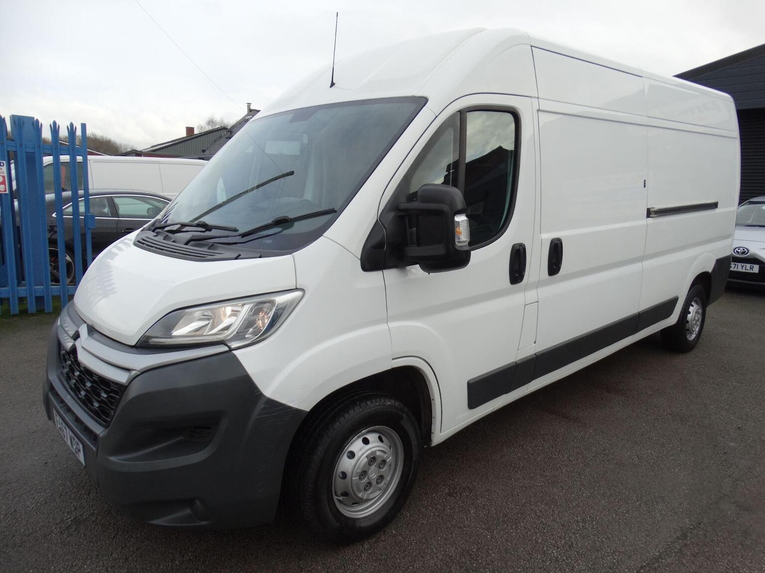 Used Citroen Relay 2017 for sale - 77303649: Photo 1
