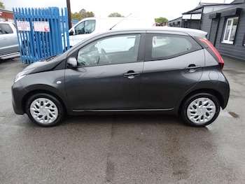 Used Toyota AYGO 2021 for sale - 76135959: Photo