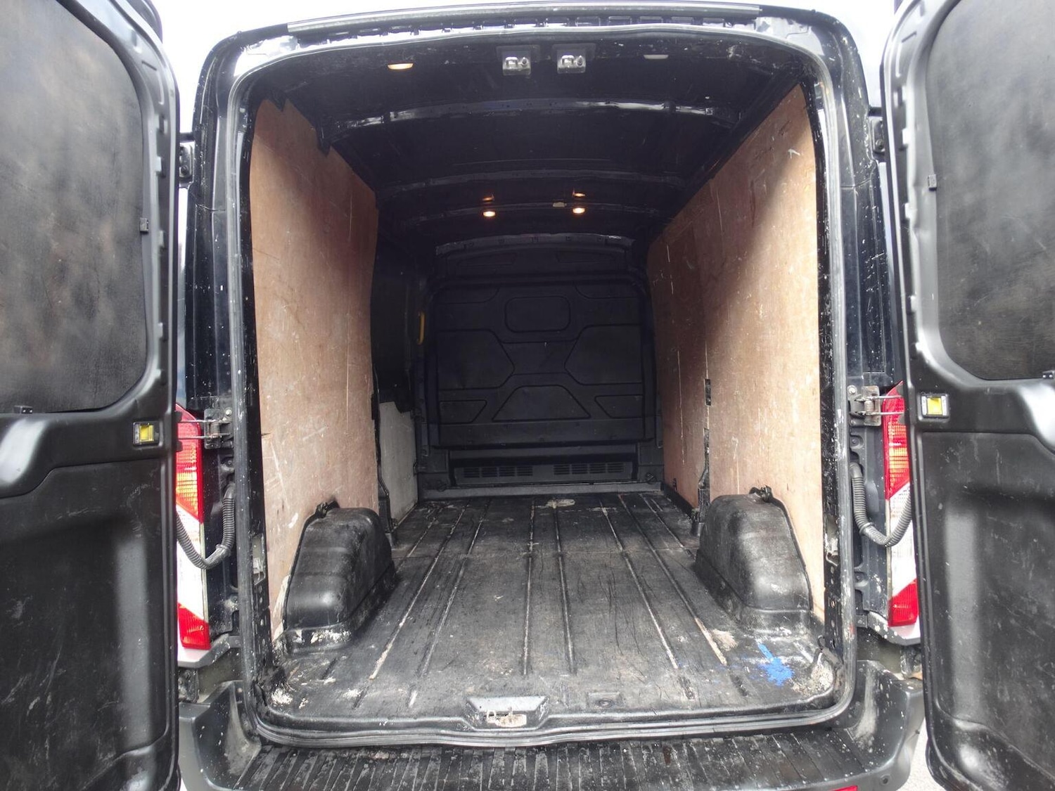 Used Ford Transit 2018 for sale - 77822277: Photo 11