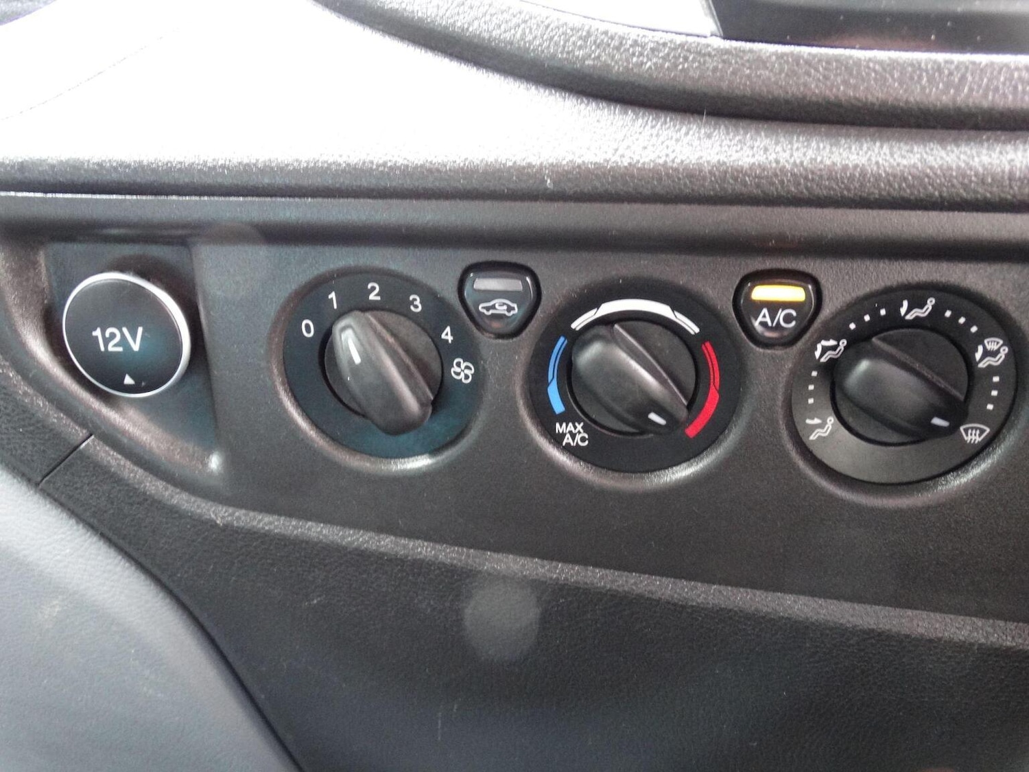 Used Ford Transit 2018 for sale - 77822277: Photo 23