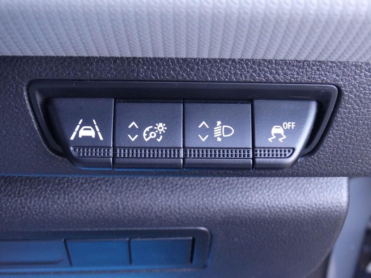 Used Nissan Other 2023 for sale - 77357346: Photo 30