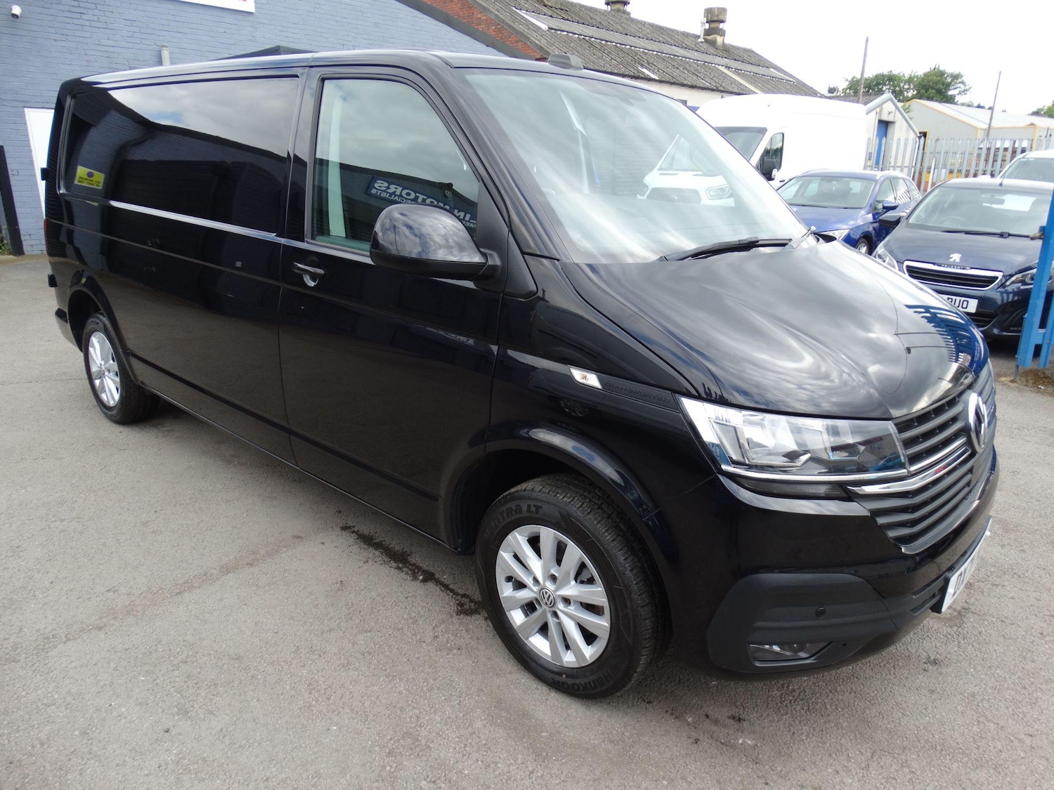Used Volkswagen Transporter 2021 for sale - 76649598: Photo 3