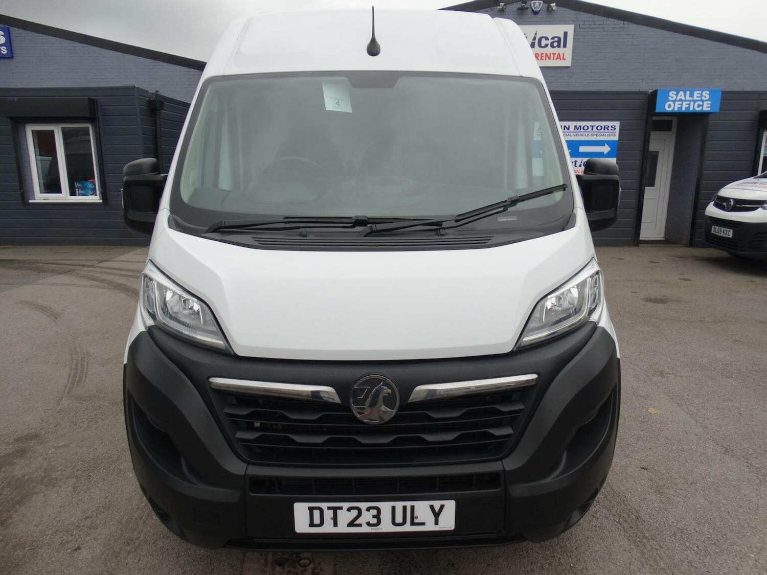 Used Vauxhall Movano 2023 for sale - 76896970: Photo 2