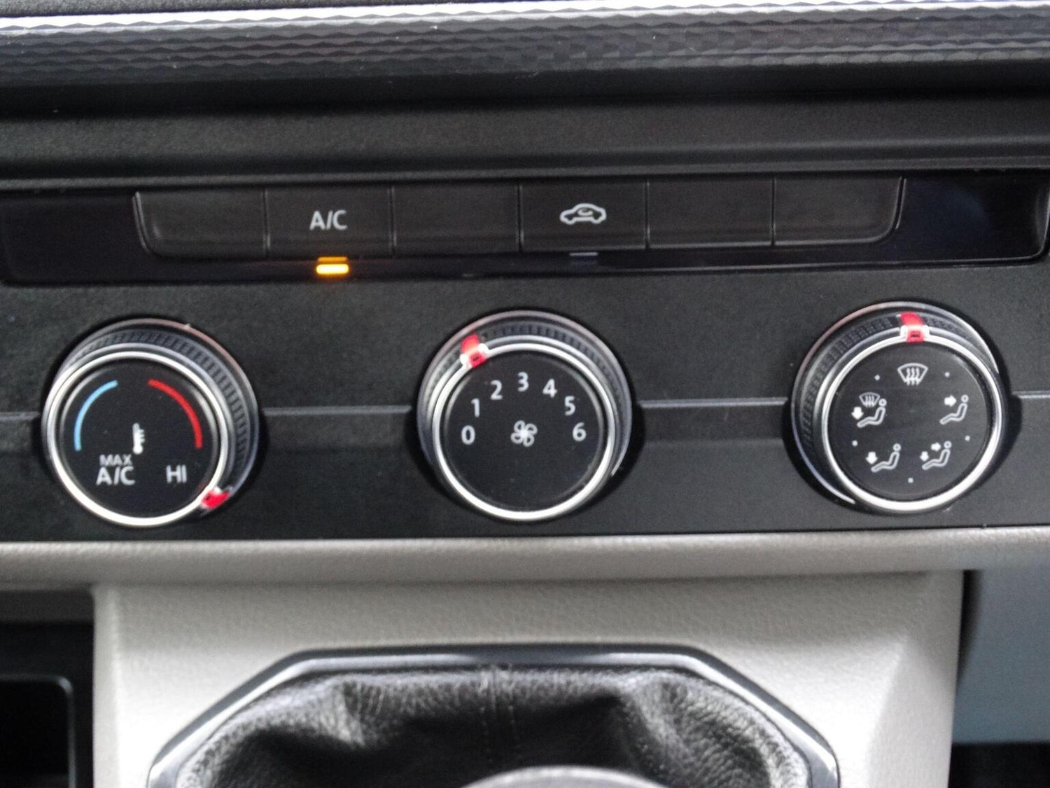 Used Volkswagen Transporter 2022 for sale - 76687129: Photo 22