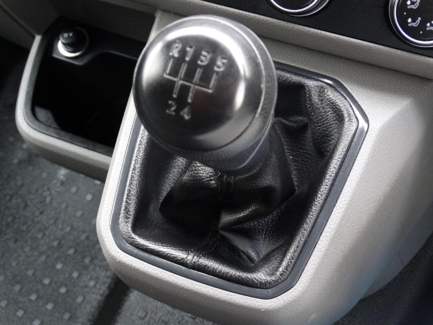 Used Volkswagen Transporter 2022 for sale - 76687129: Photo 30