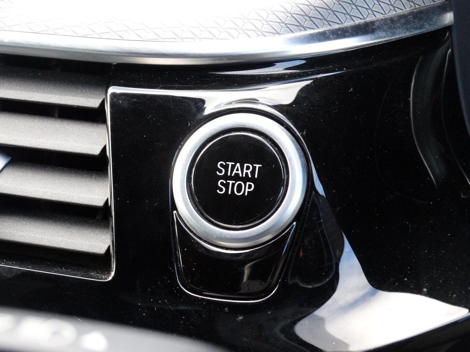 Used BMW 5 Series 2018 for sale - 77595372: Photo 43