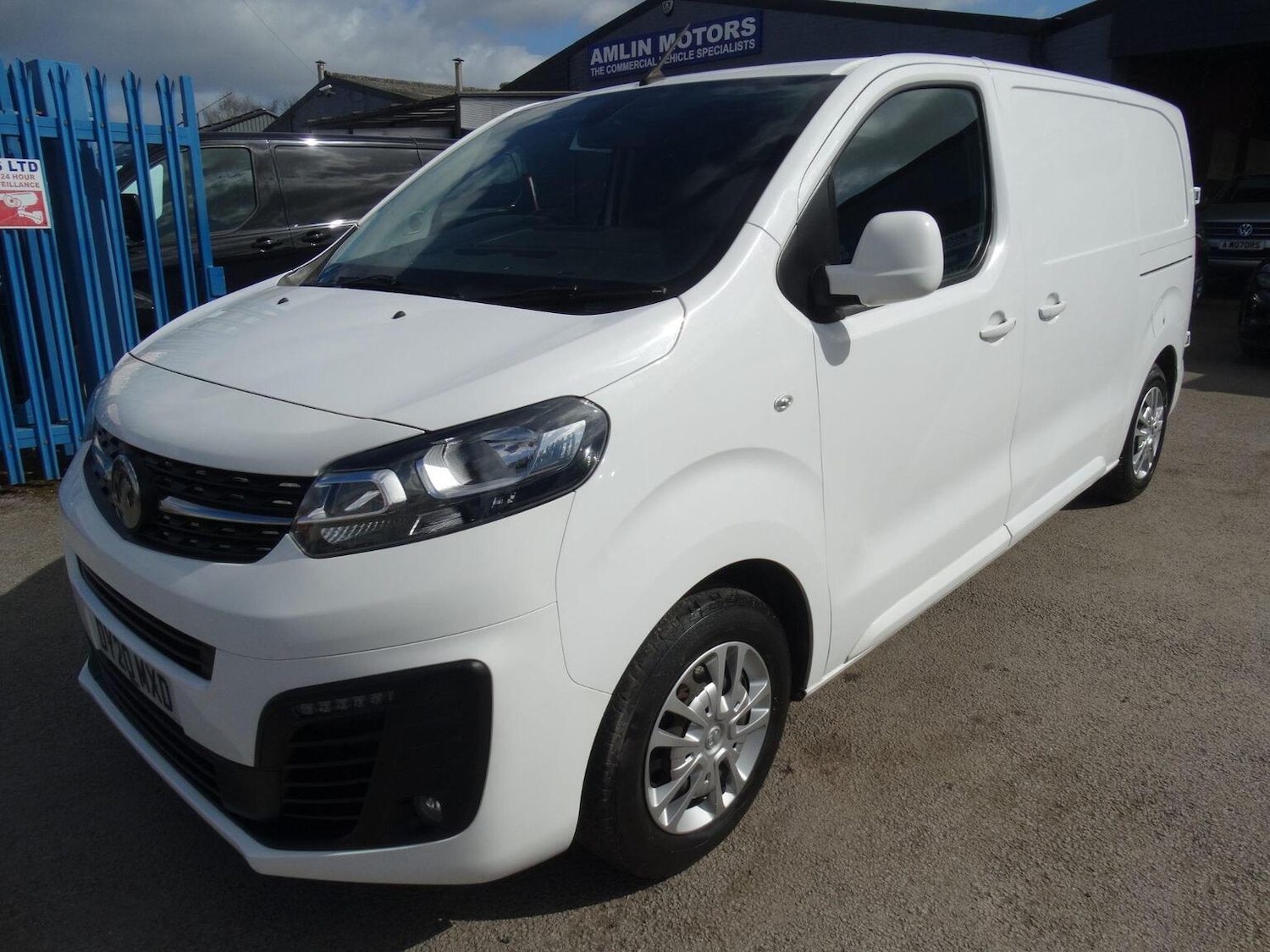 Used Vauxhall Vivaro 2020 for sale - 78070308: Photo 1