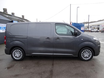 Used Vauxhall Vivaro 2023 for sale - 77277395: Photo