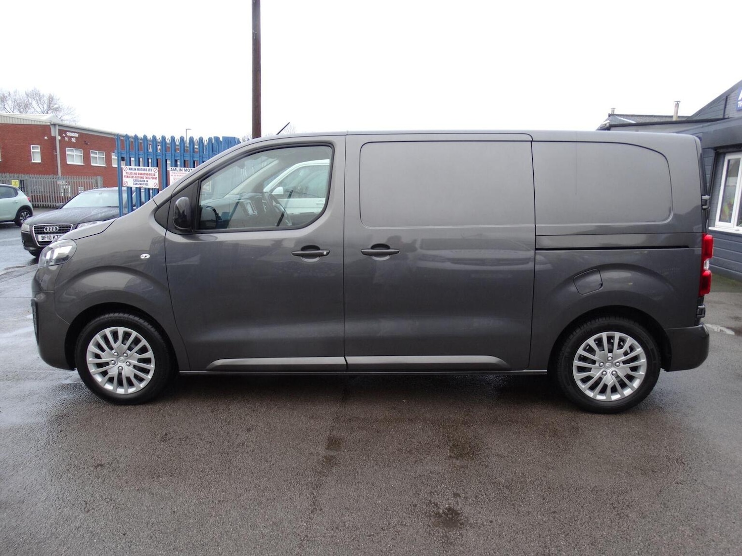 Used Vauxhall Vivaro 2023 for sale - 77277395: Photo 5