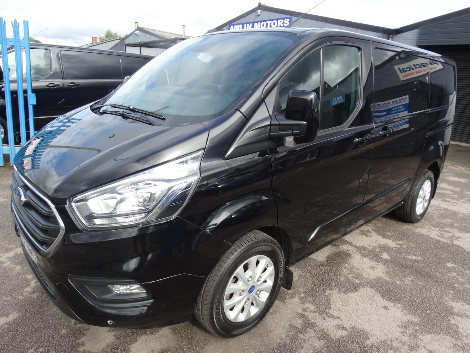 Used Ford Transit Custom 2022 for sale - 76649603: Photo 1