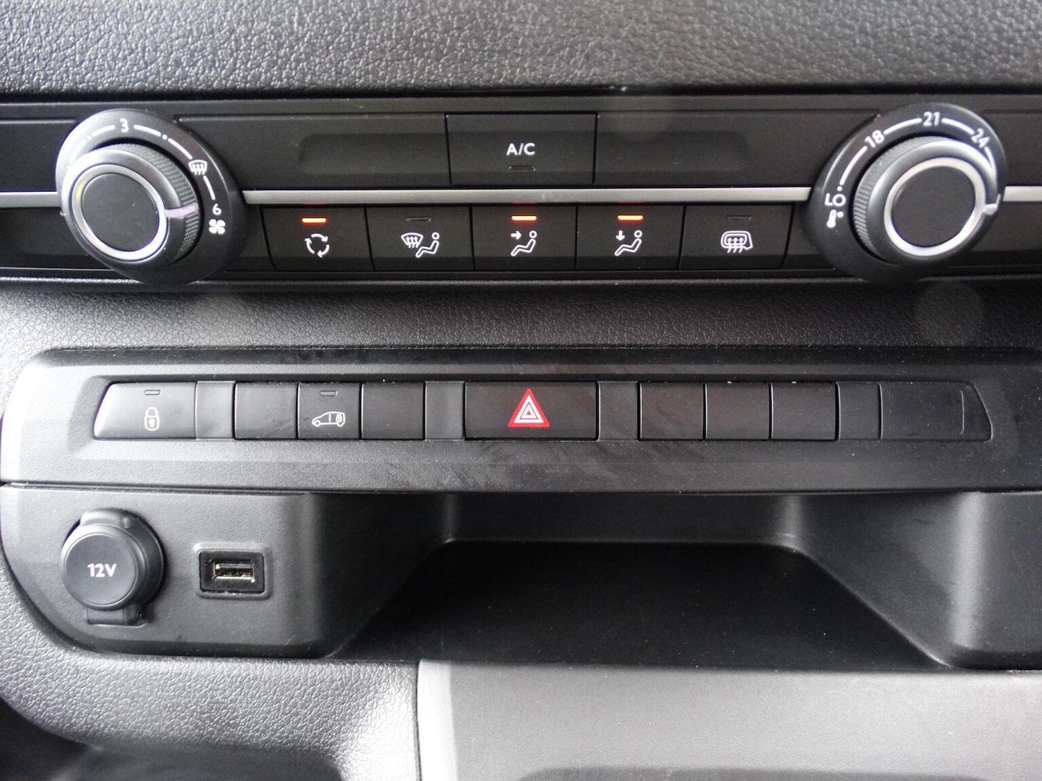 Used Vauxhall Vivaro 2024 for sale - 77213461: Photo 22