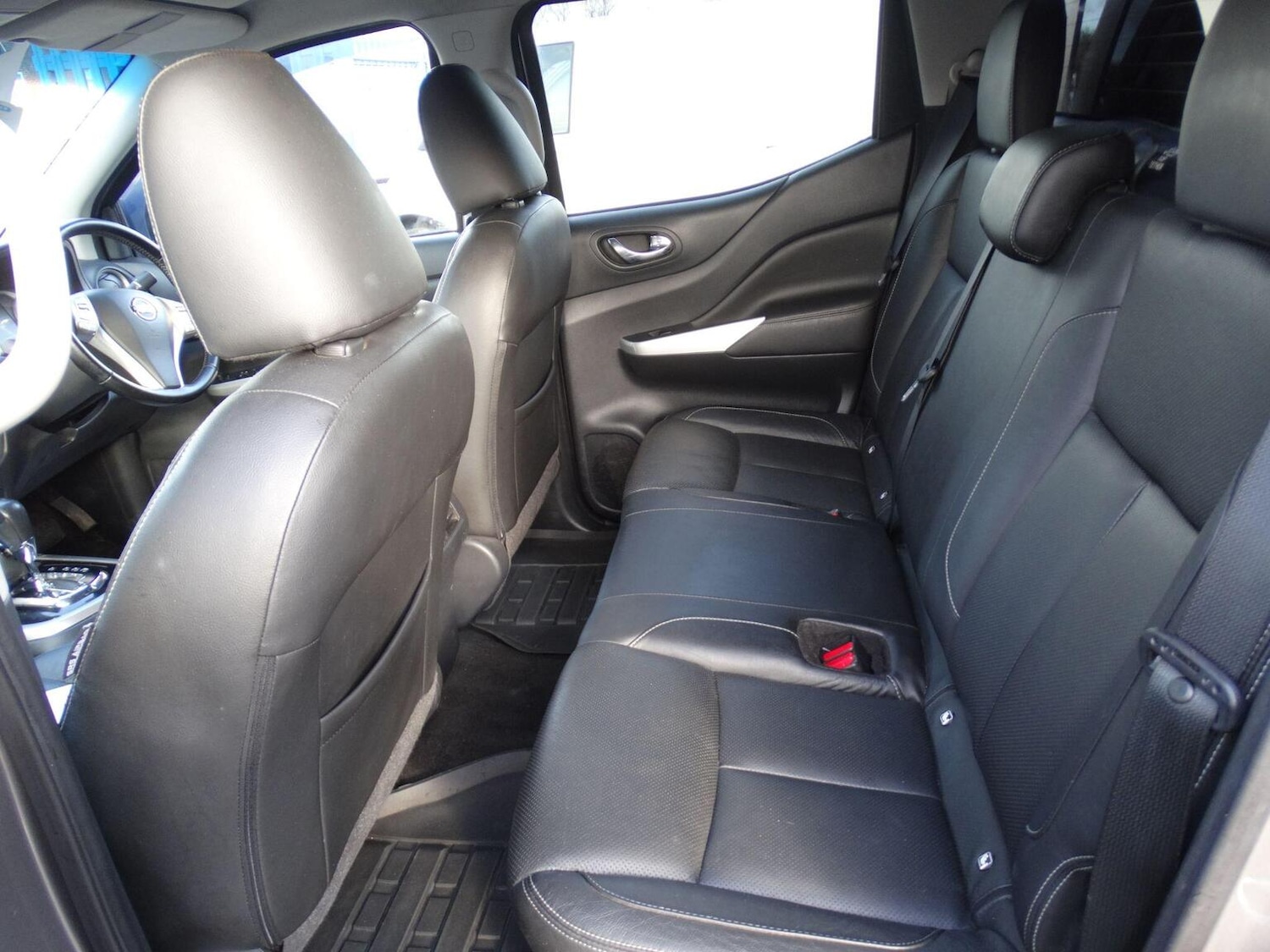 Used Nissan Navara 2018 for sale - 77264392: Photo 11