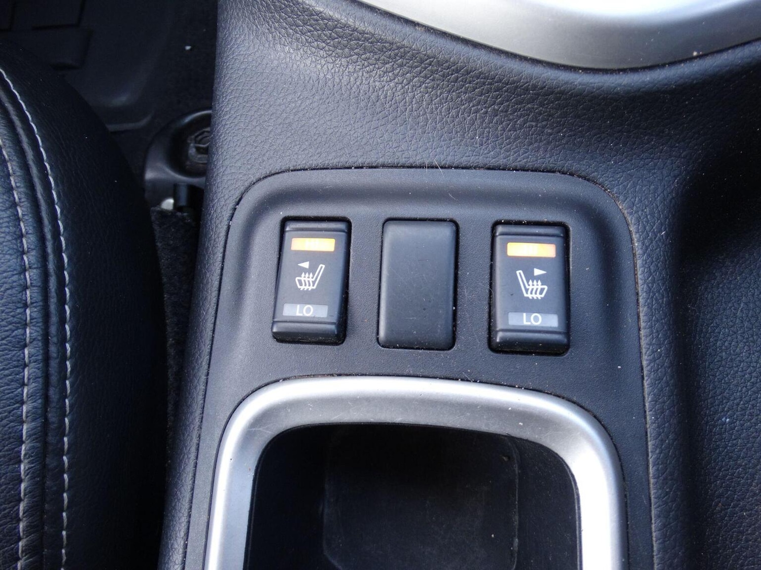 Used Nissan Navara 2018 for sale - 77264392: Photo 28