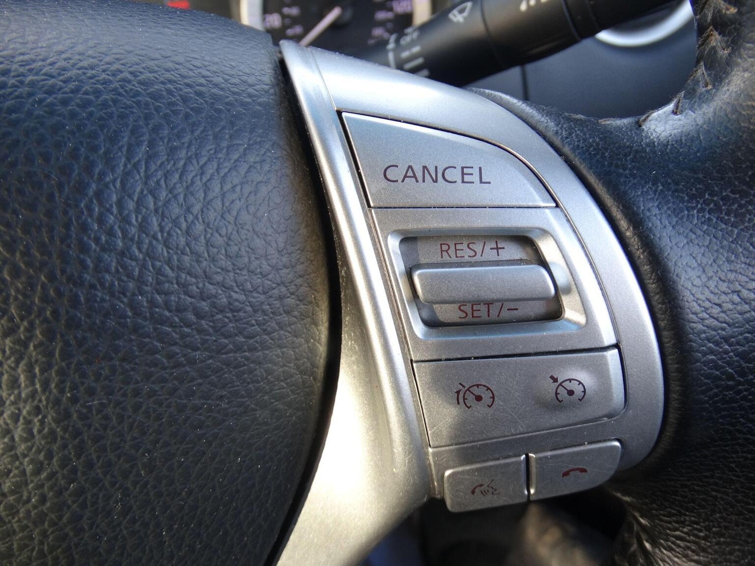 Used Nissan Navara 2018 for sale - 77264392: Photo 31